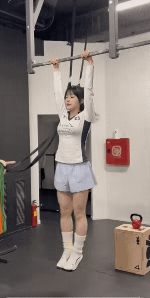 张见识了，原来这才是引体向上最正确的打开方式！