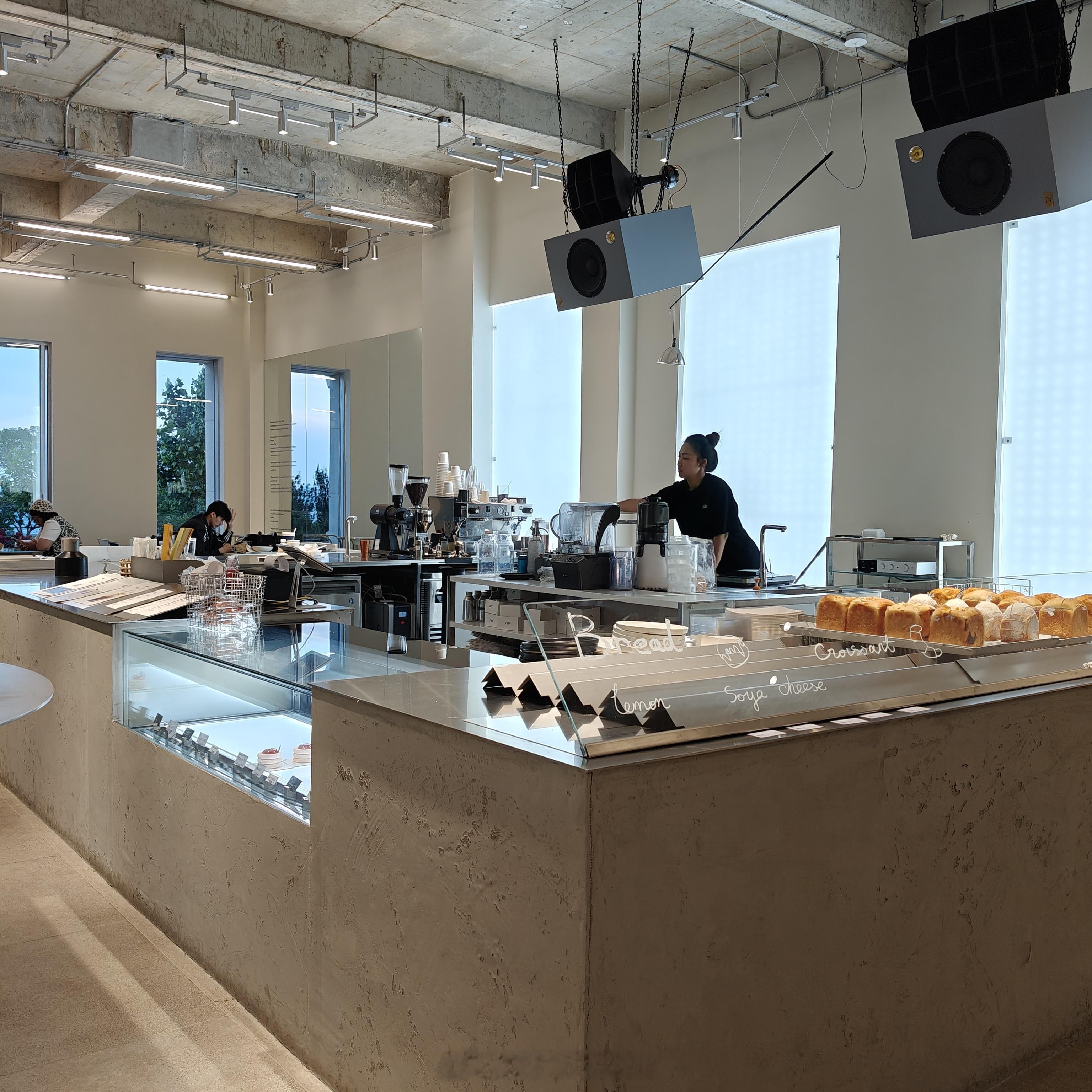 𝗖𝗼𝗳𝗳𝗲𝗲 𝗧𝗶𝗺𝗲 ☕️  每 日 一 咖 ☑ 大连··