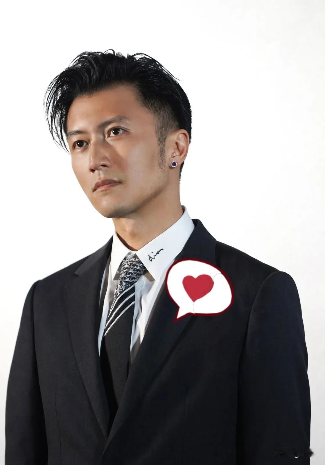 谢霆锋藏了十几年的遗憾被戳穿！妹妹一句家常话，瞬间让他破防泪崩
 
人再光鲜耀眼