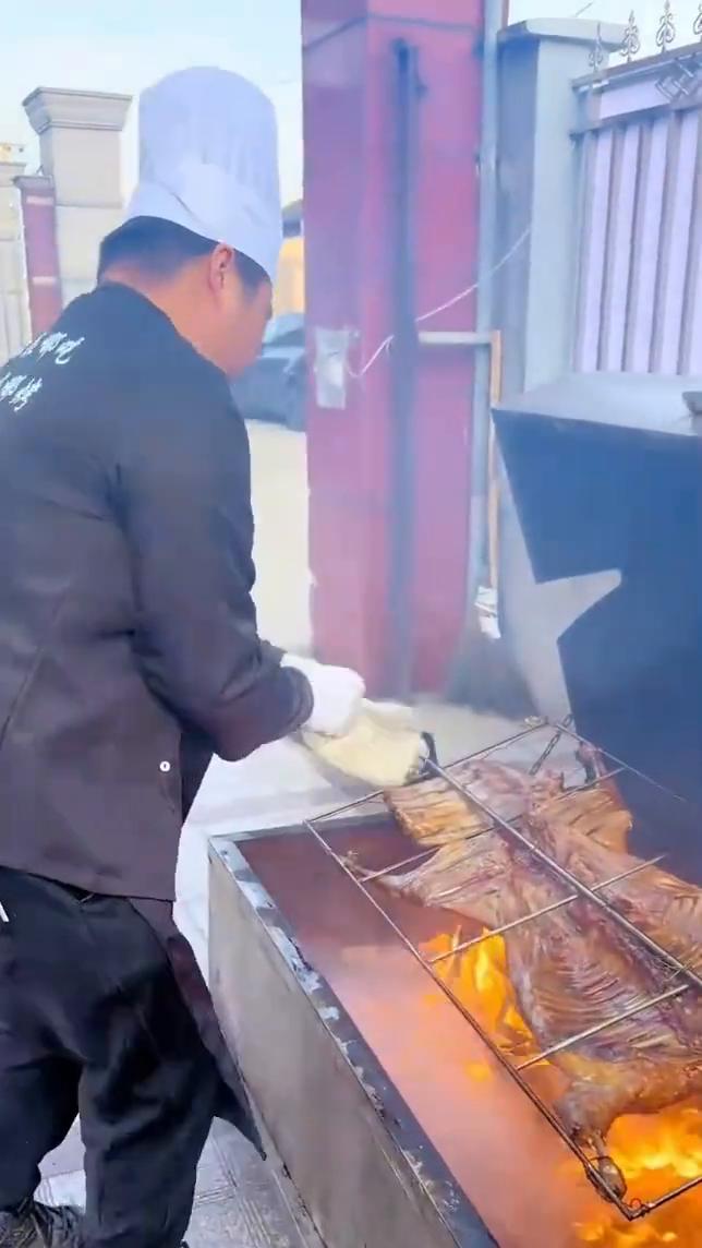 悲哀，真让我替你感到悲哀。眼看就要独闯江湖了，这怎么能让我放心。