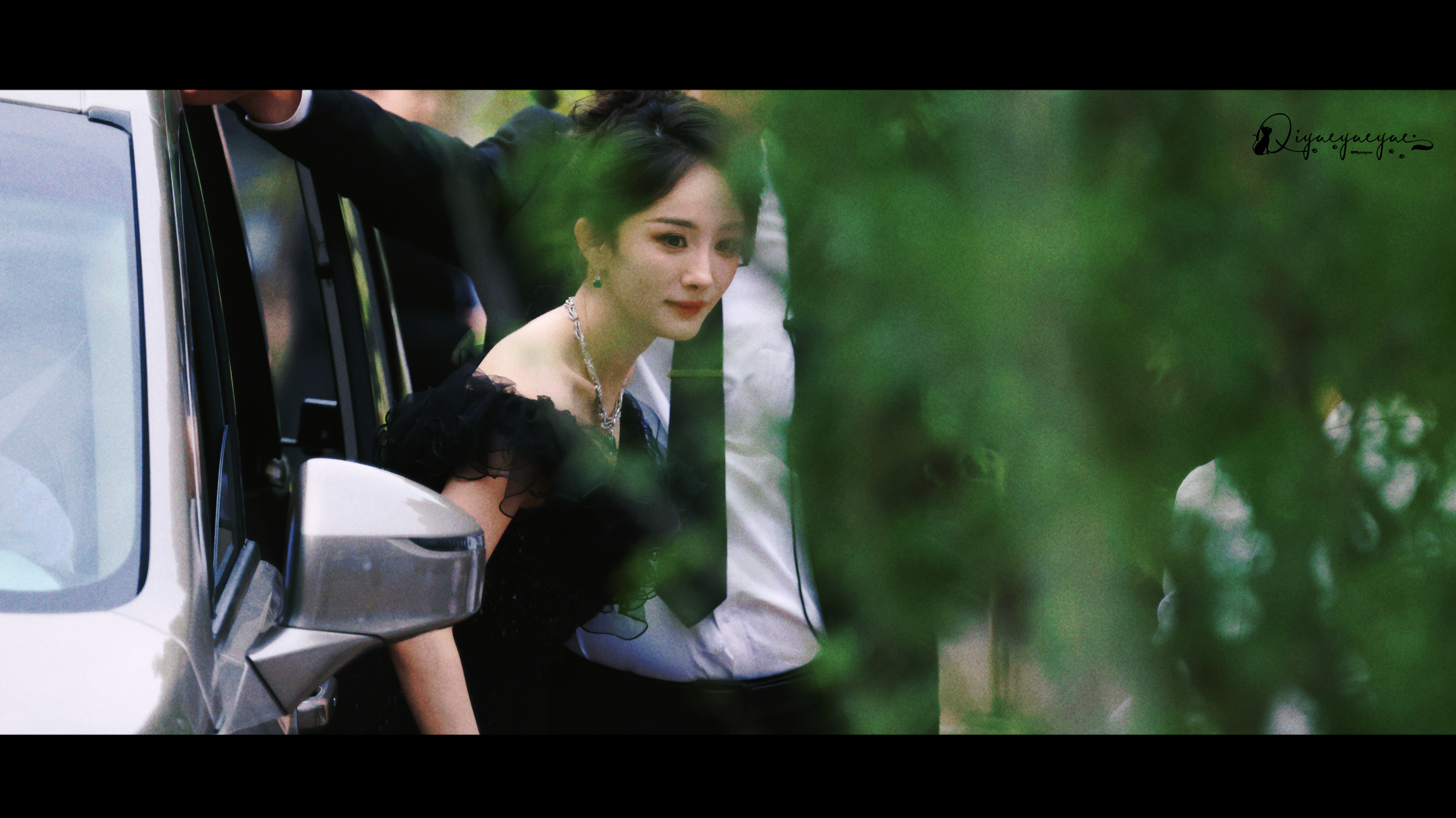 杨幂 🎬黄金年代 明星时尚芭莎盛典出图时尚芭莎盛典 ​​​