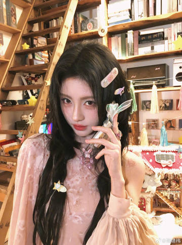 鞠婧祎新宣战报鞠婧祎春日鞠式美学 鞠婧祎新宣战报来了 莴苣牛牛的！春日鞠式美学就