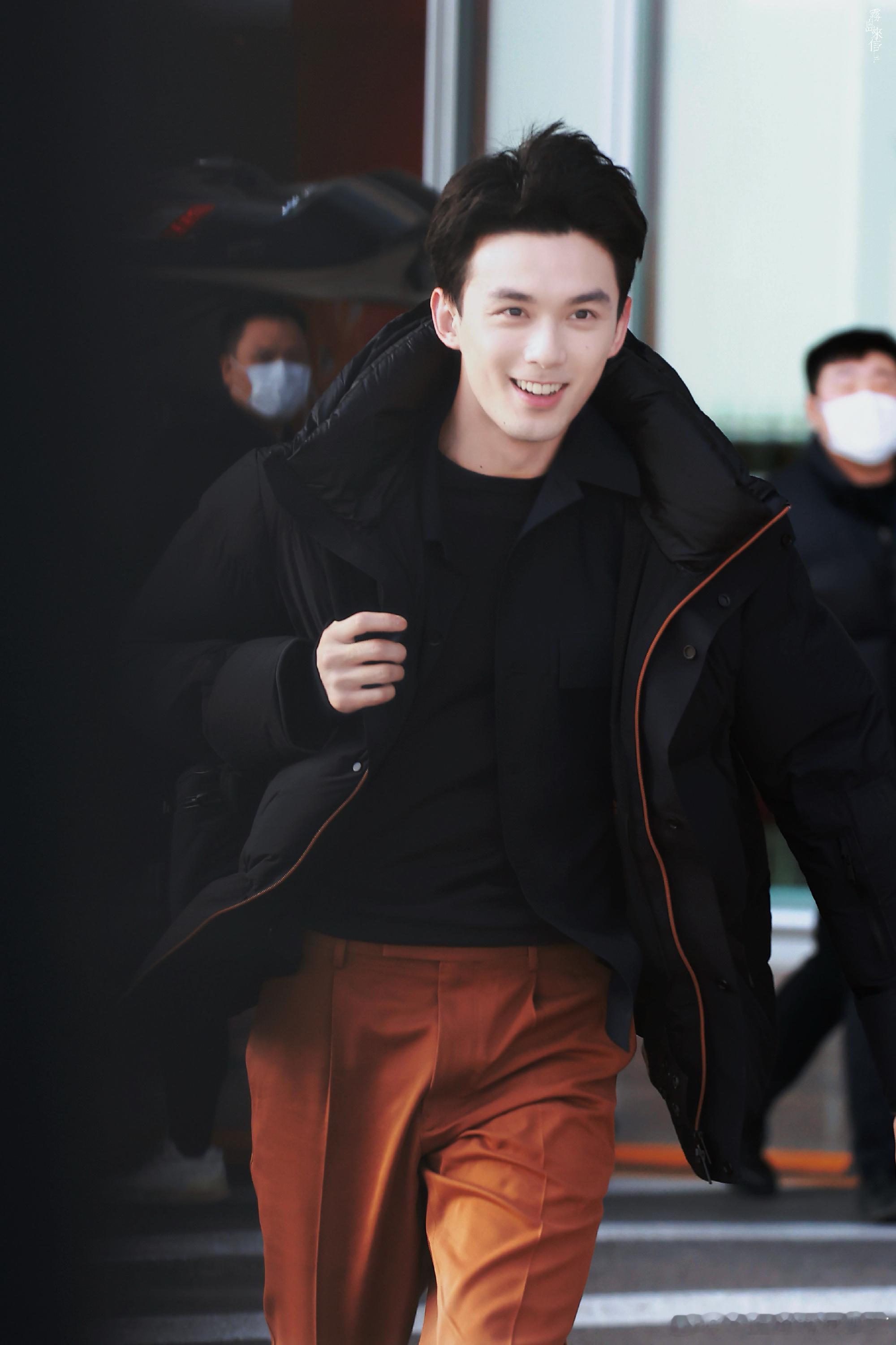 #吴磊直播#幸福了，呜呜呜，世界上最好的吴磊 ​​​