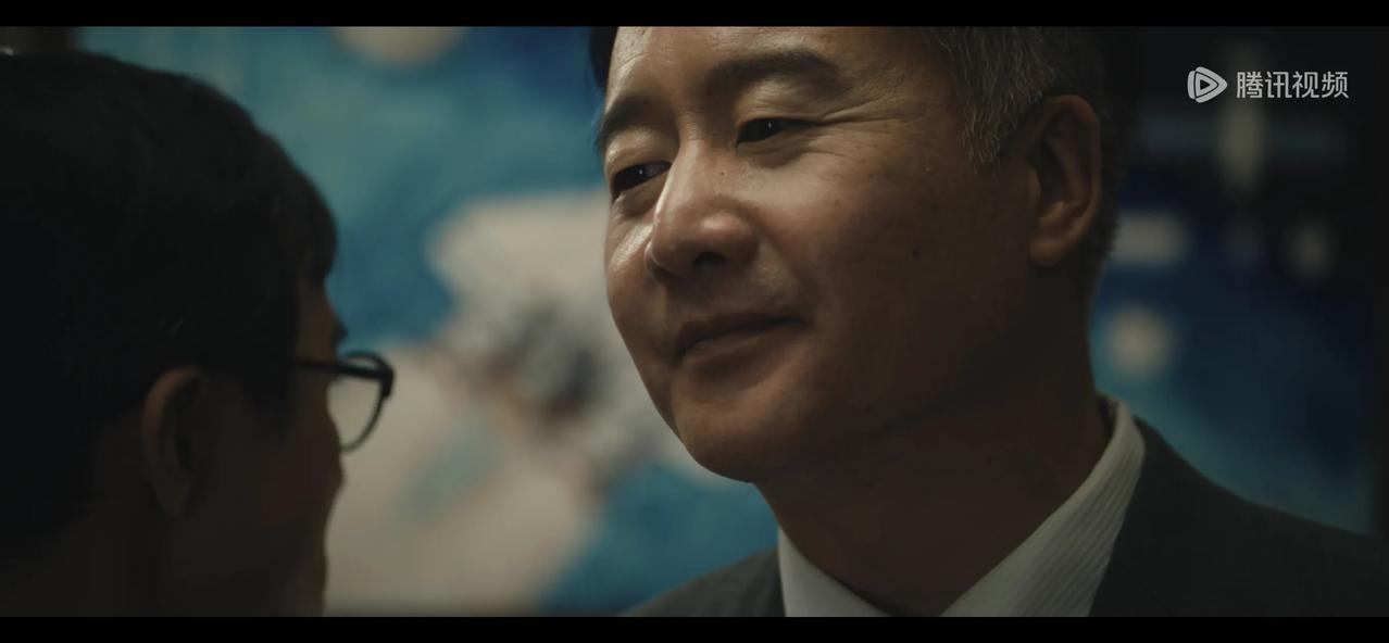 曹了平忽然客气，贾春林不依不饶，两人之间相互试探，都为了同一个目的。

曹了平告