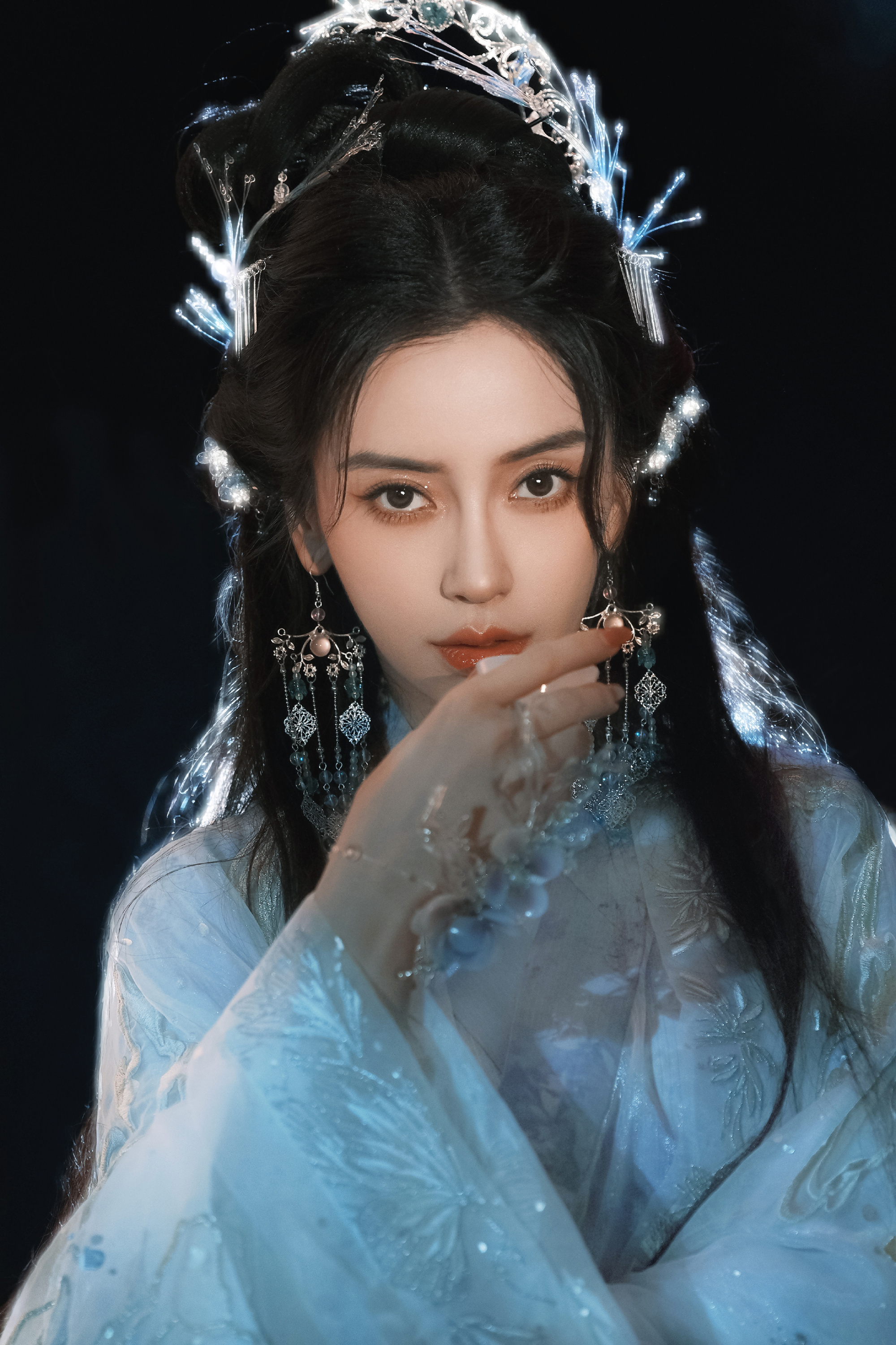 Angelababy生图美到惊为天人 遇月神