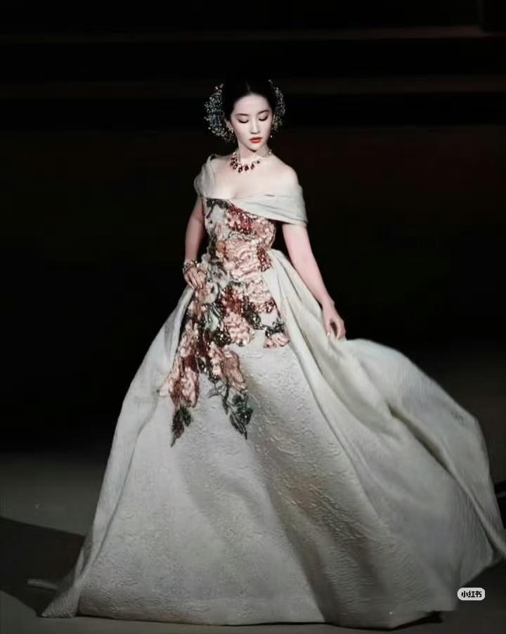 世界名画｜古典画卷中走出的优雅仕女 ​​​