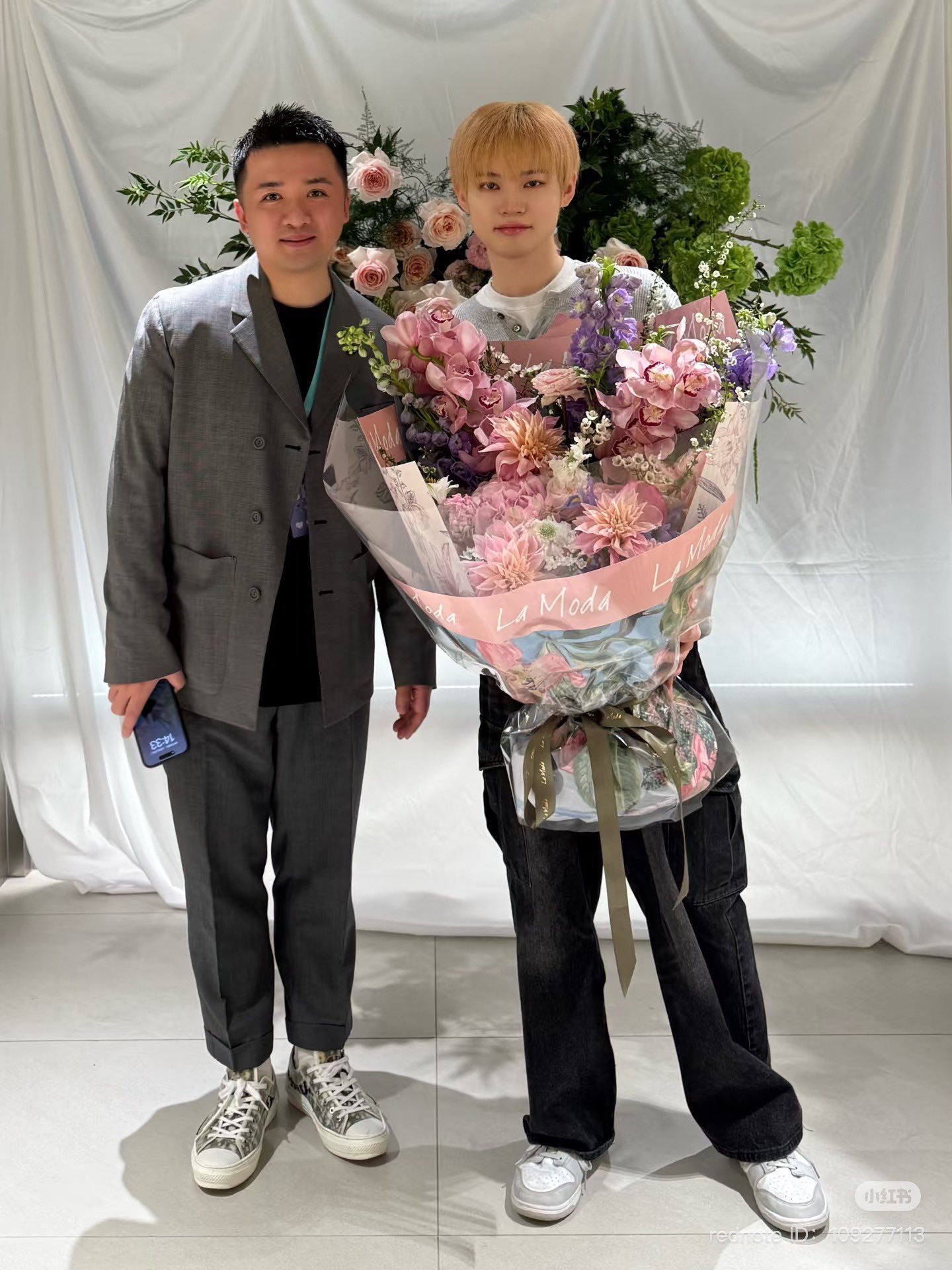 辰乐的故事都有后续捏这次出发图的花朵也是之前一日店长建立下的缘分去年花艺老师也在