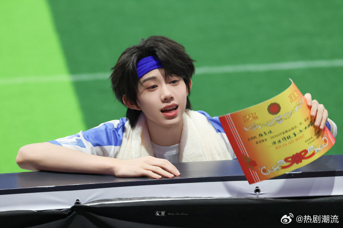 陈奕恒突围成功恭喜陈奕恒在冲榜考核直接拿下双第一，专业分还有综合排名全部断层领跑