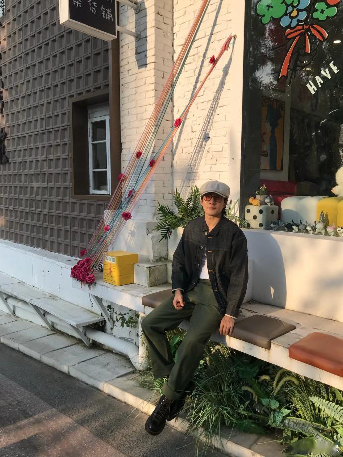韩东君假期碎片plog韩东君街拍合集假期慢生活记录送达，韩东君晒出假期碎片plo