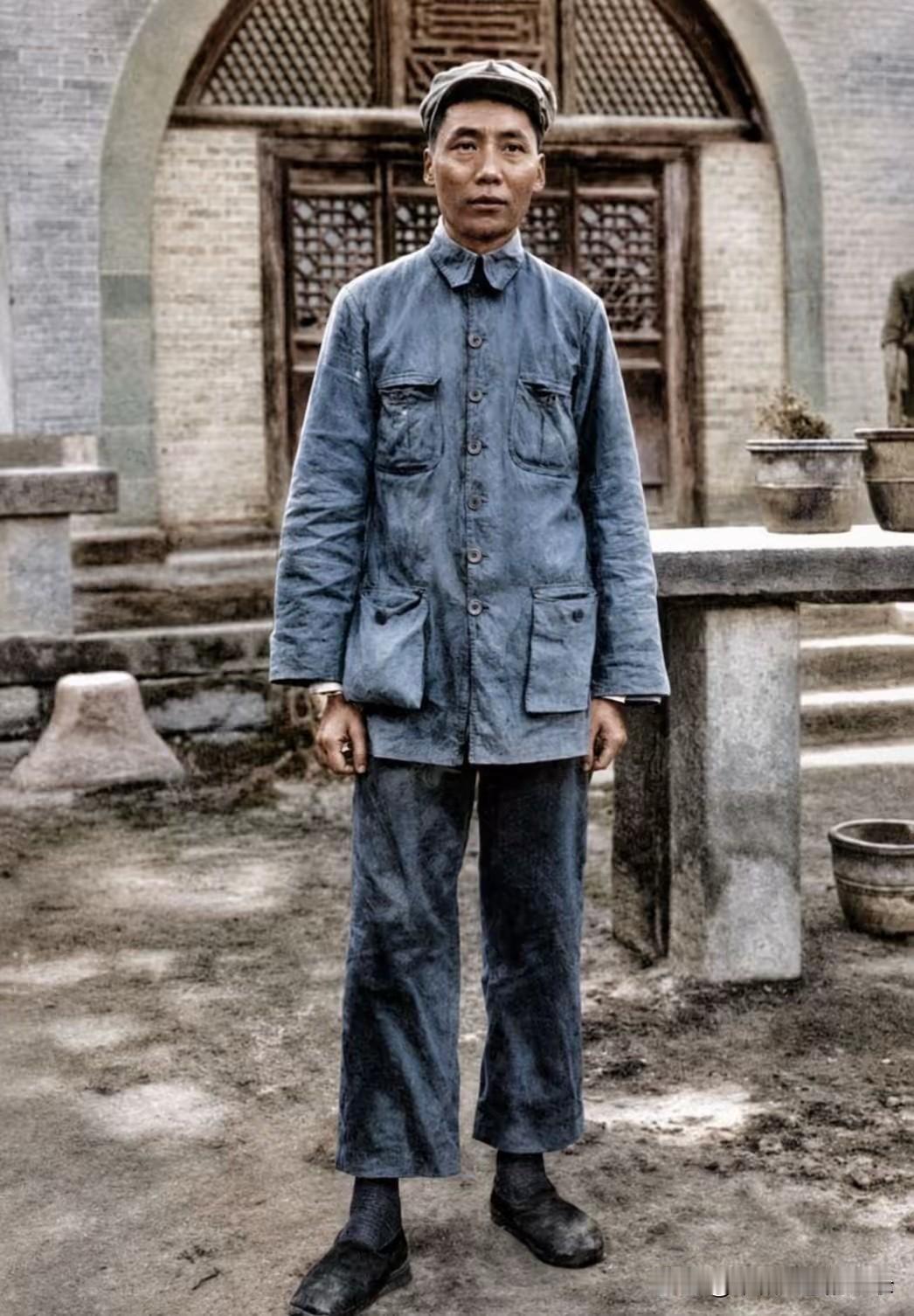 新中国从苦难中走来！
困境中的的伟人们，真让人泪目！[祈祷][祈祷][祈祷][流