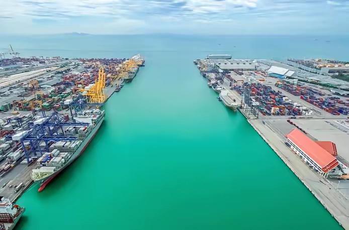 千万不要小看了特朗普！

达尔文港、巴拿马港、瓜达尔港，在美国暗中支持下，一张针