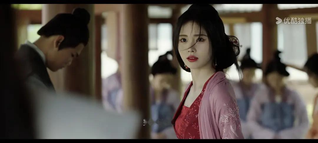 #花间令首播反响#鞠婧祎这句话太有感觉“我只是寄居在别人躯壳里的小偷，既没有立场