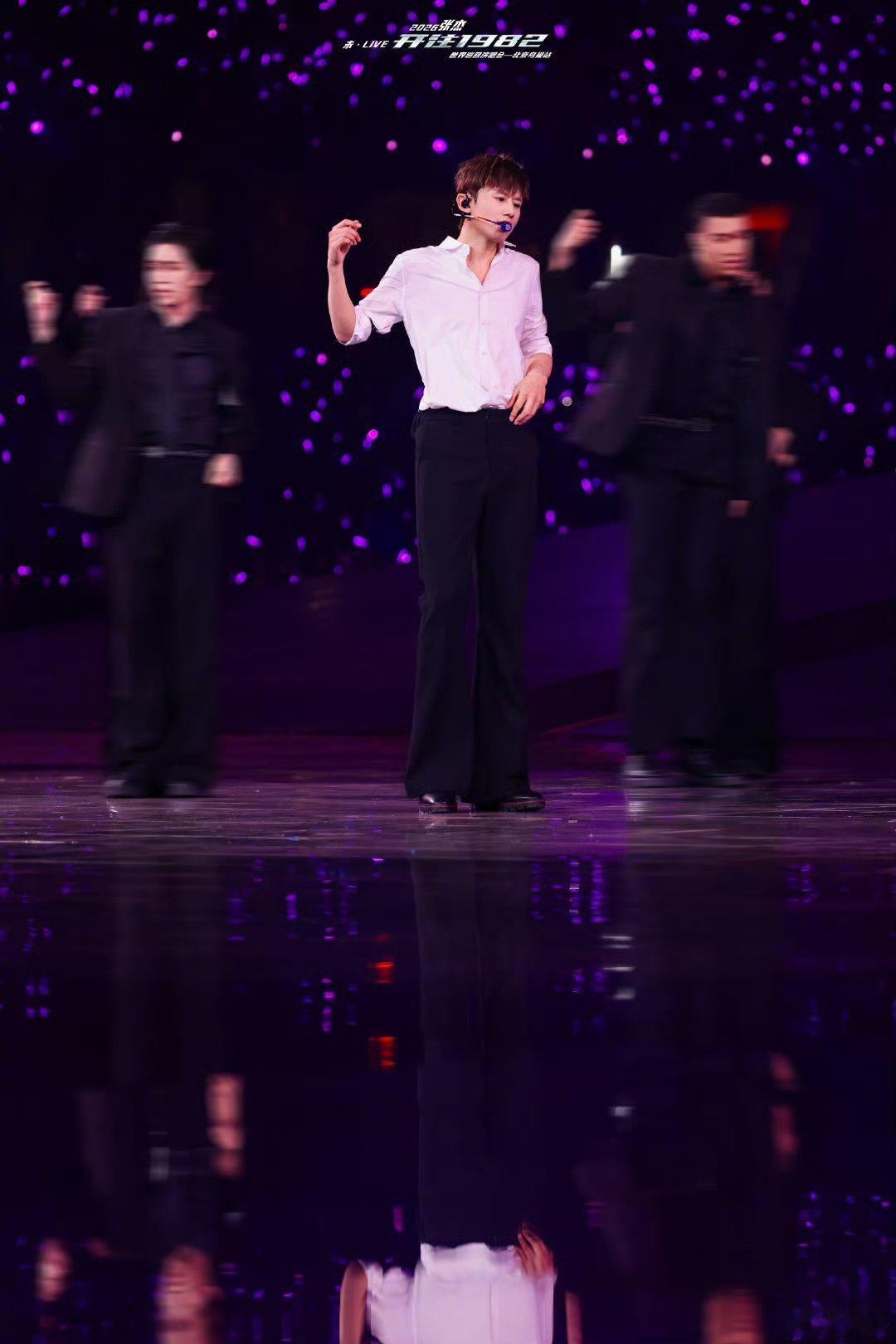 张杰北京鸟巢进度张杰北京鸟巢包月进度鸟巢包月进度14/16！已稳稳拿下14场，接