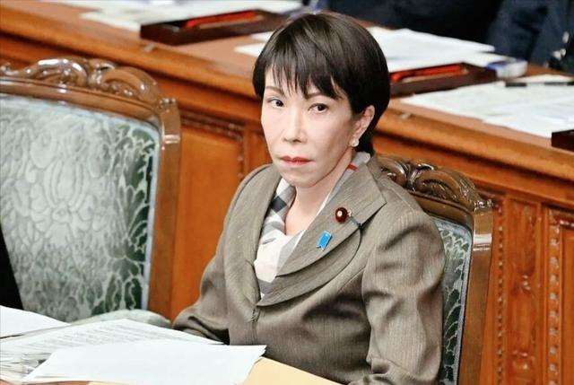 日本各界怒了！2月25日东京的一场演讲会上，从资深前官员、学界人士到青年学生，甚