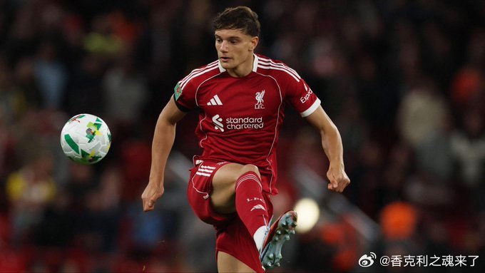 好消息啊意大利媒体透露莱奥尼已恢复个人训练，预计将在4月底前回归合练。 