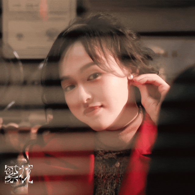 #唐嫣拍繁花爸爸每天接下班# 天哪，好羡慕唐嫣啊[打call]已经为人母的唐嫣还