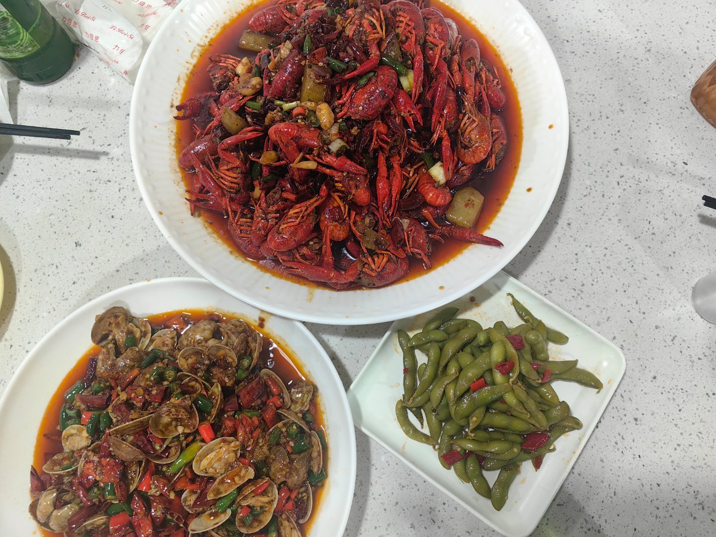 继续吃小龙虾！ 