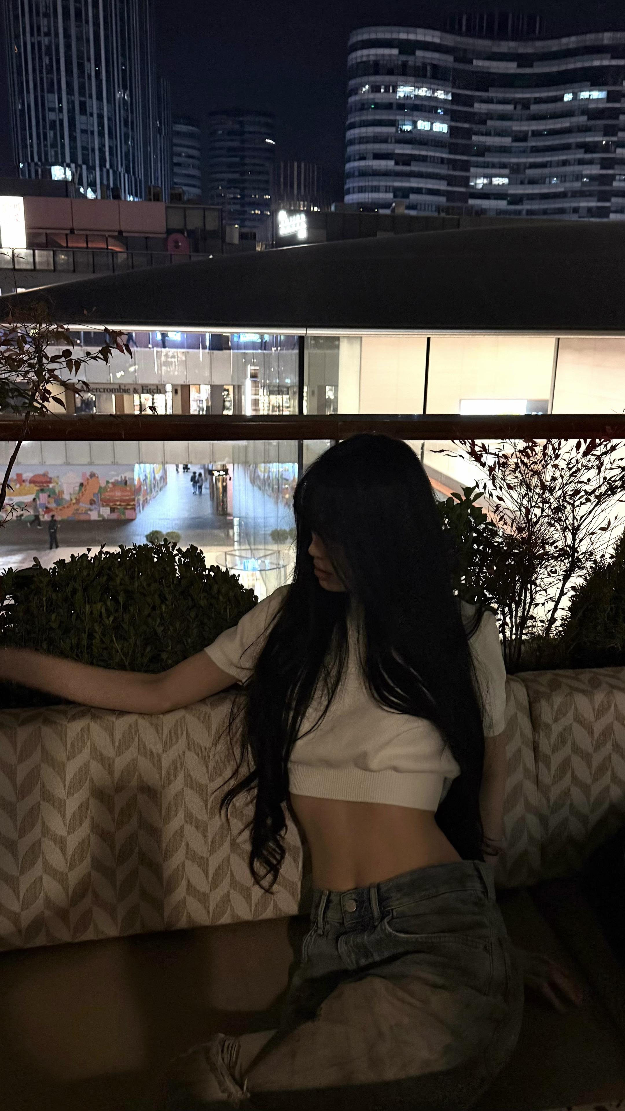 做梦梦到自己100斤 好险 差点胖五斤