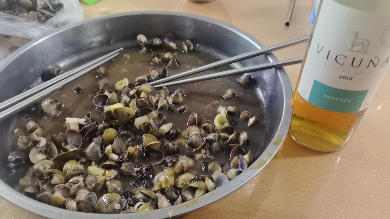 说了“金风”到23！没骗大家吧？
我31就清了，安静看戏！之前的船舶也是这样！这