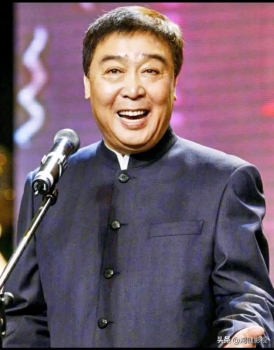 大家还记得这位相声演员吗？
 没想到他已去世8年了，他土生土长的天津人，出身相声