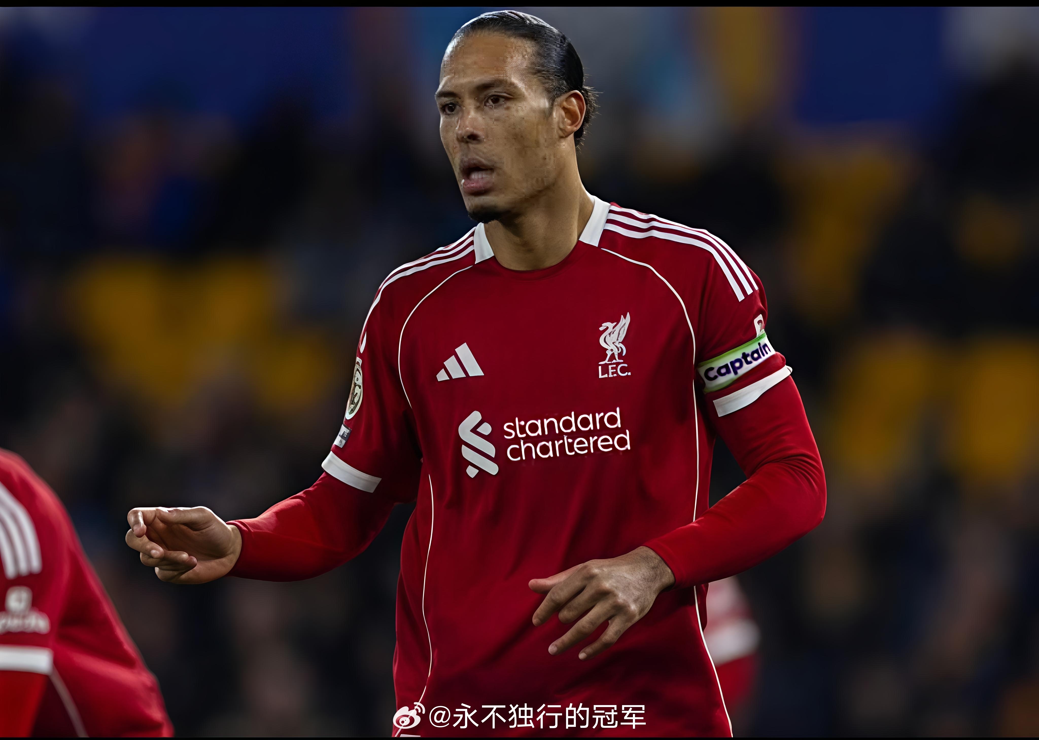39岁的后防定海神针！维吉尔·范戴克本赛季英超踢满全部分钟，成为英超历史上完成这