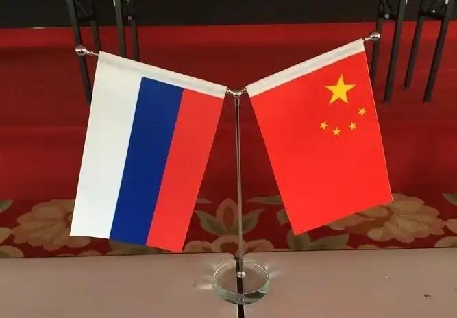 [微风]说实话，俄罗斯的“死穴“就是中国。2022年俄乌战争爆发时，整个西方同仇
