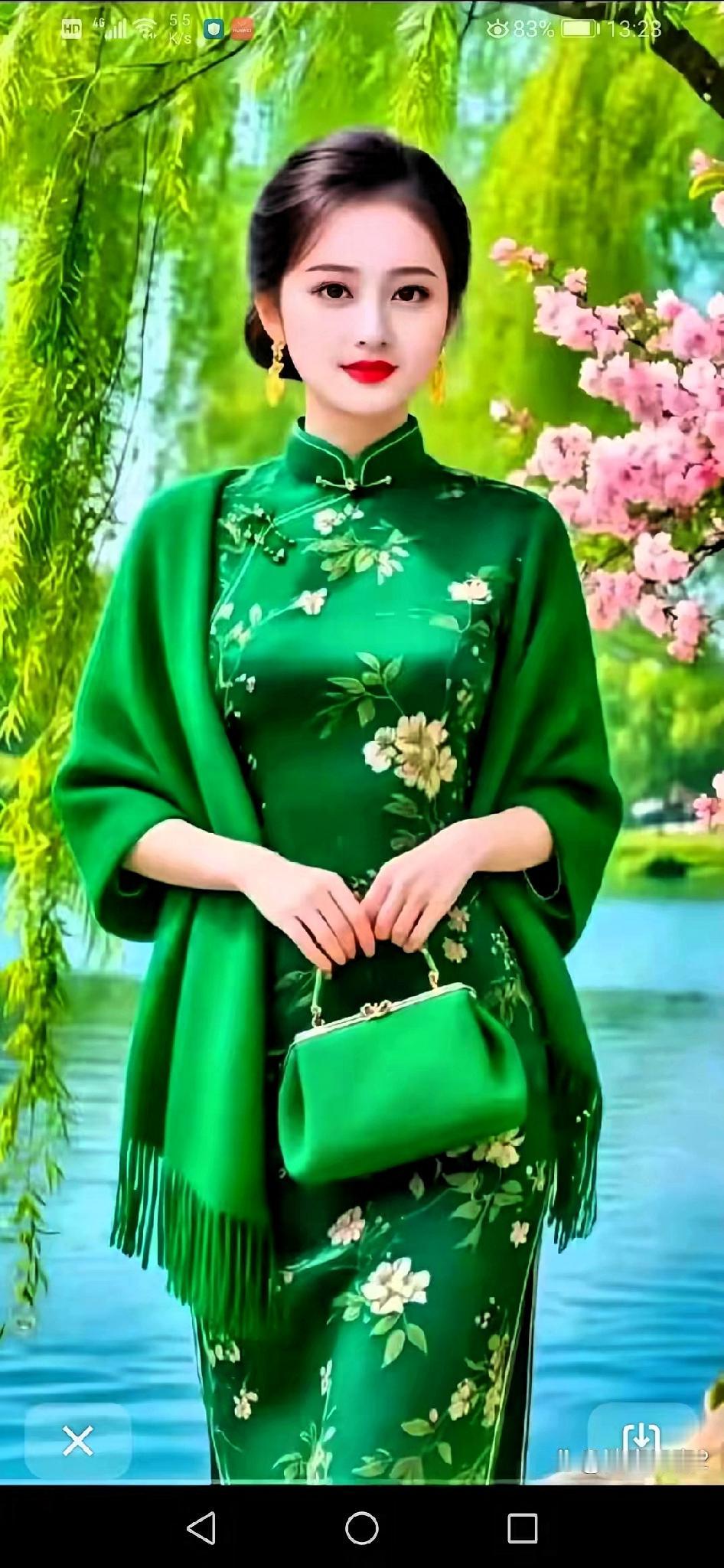 春日穿搭指南：清新绿色旗袍，搭配同色系手包，优雅动人！🌸💚