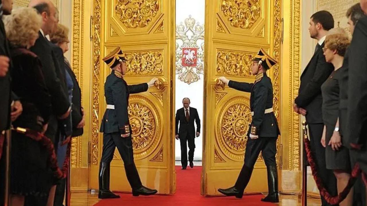 普京总统的新一届任期即将开始，5月7日，普京将在克里姆林宫举行就职典礼，这是普京