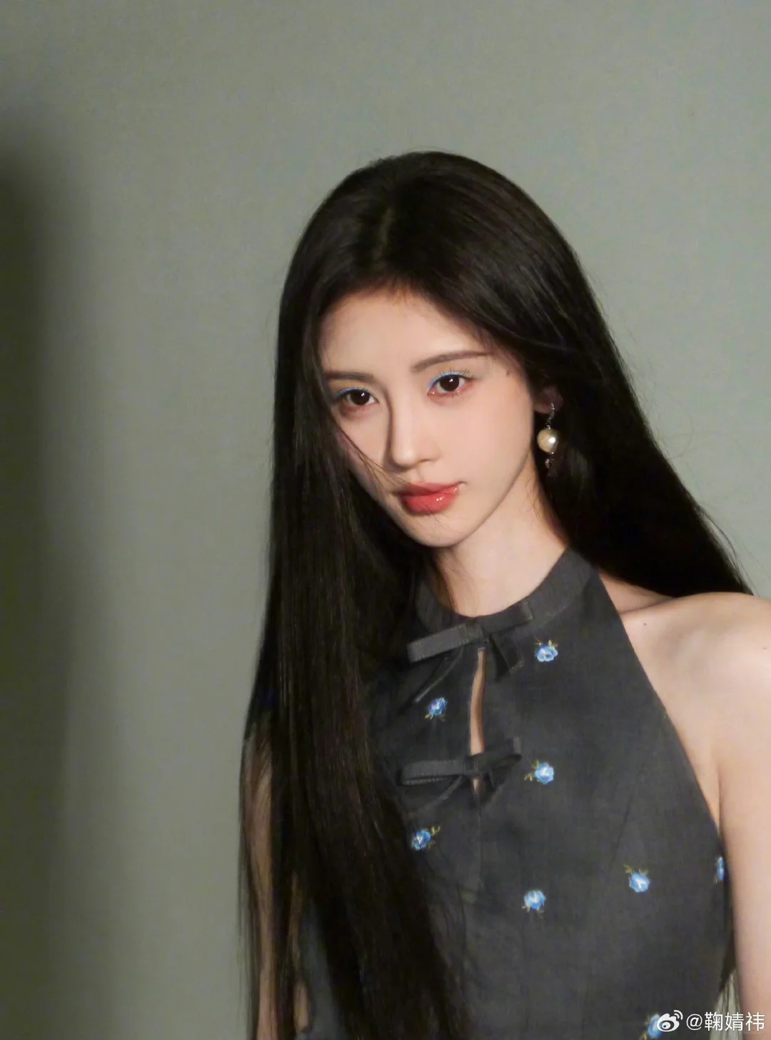 鞠婧祎丨🩵✌🏻 ​​​