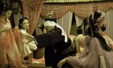 “唐玄宗不愧为一代风流皇帝，在选妃侍寝中又发明了“蝶幸”法、“萤幸”法、“香幸”
