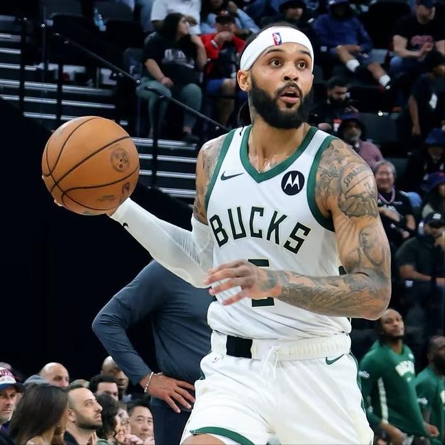 NBA薪资风波再起！雄鹿队与小加里·特伦特签下的4年6400万美元大合同，正引发