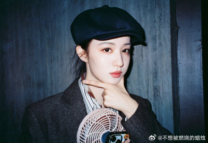 王楚然回应这一秒过火修罗场 哈哈哈王楚然这回应笑死，“另外的价钱”太会了！张凌赫
