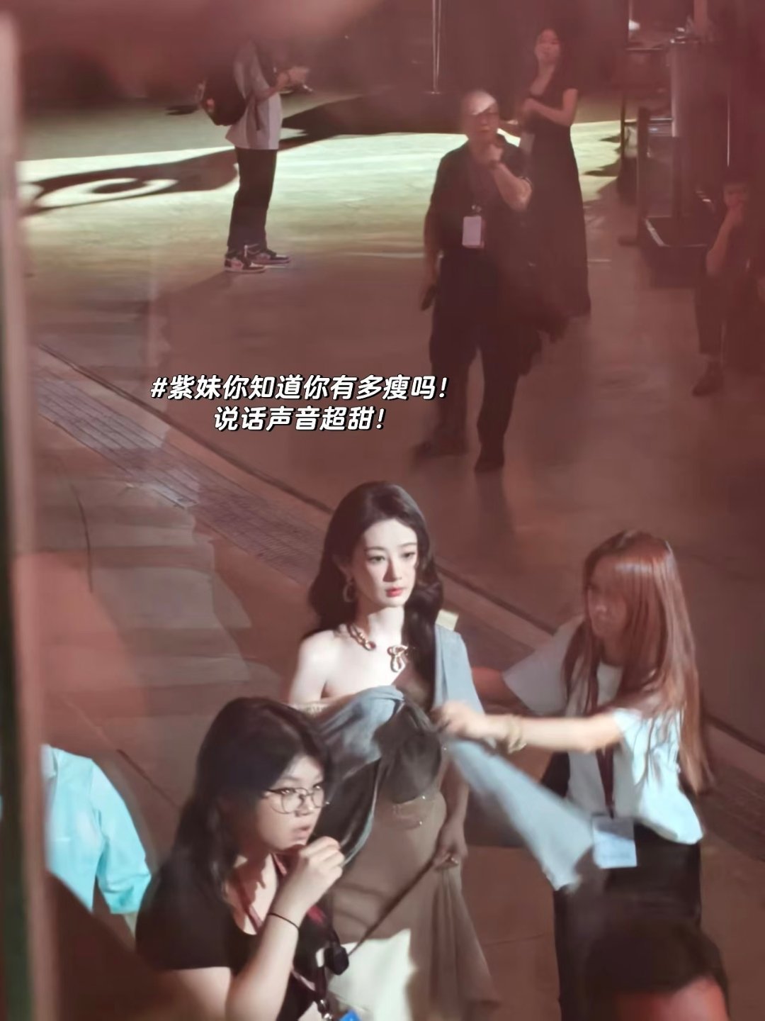 杨紫杨紫董竹君 yz杨紫玉兰花开君再来 爱你的人更懂你 懂你这一路的不易 懂你遭