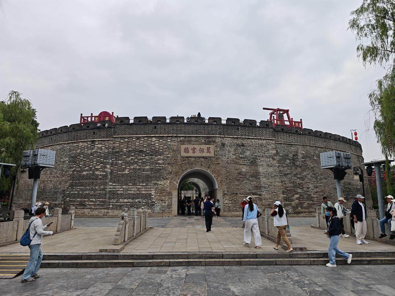 曲阜三孔，最大的败笔——导游解说？

孔子，开创的儒家思想影响了中国两千多年，成
