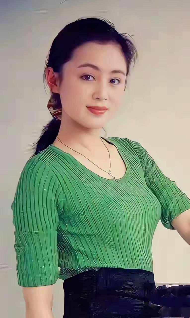 赛貂蝉，年轻时候的陈红，真是中国第一美女