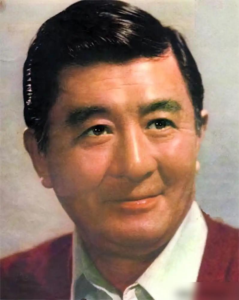 刚熬完五年酷刑，赵丹见到妻子就喊：打掉孩子，跟我走！
老虎凳压得腿骨咔咔响，辣