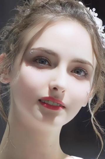 听一位在乌克兰做生意的华人老哥说，现在的基辅，已经不是男人挑女人，而是好几个女人