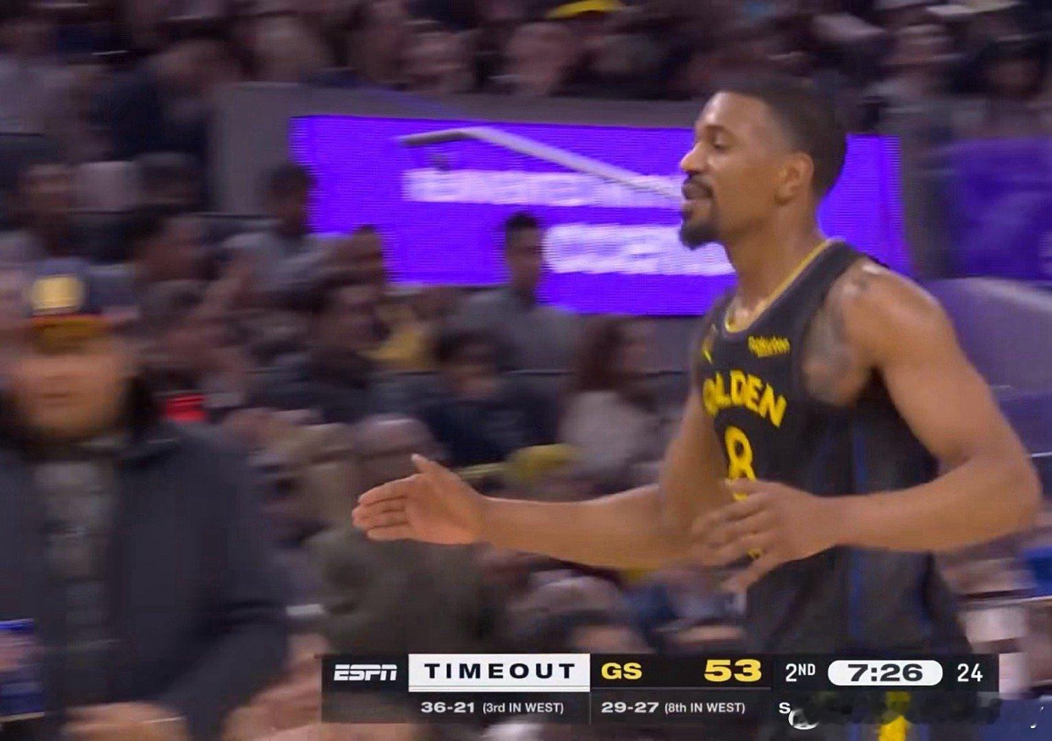 波斯特顶的真不错，不管是瓦蓝还是约老师目前已命中11记三分🔥 