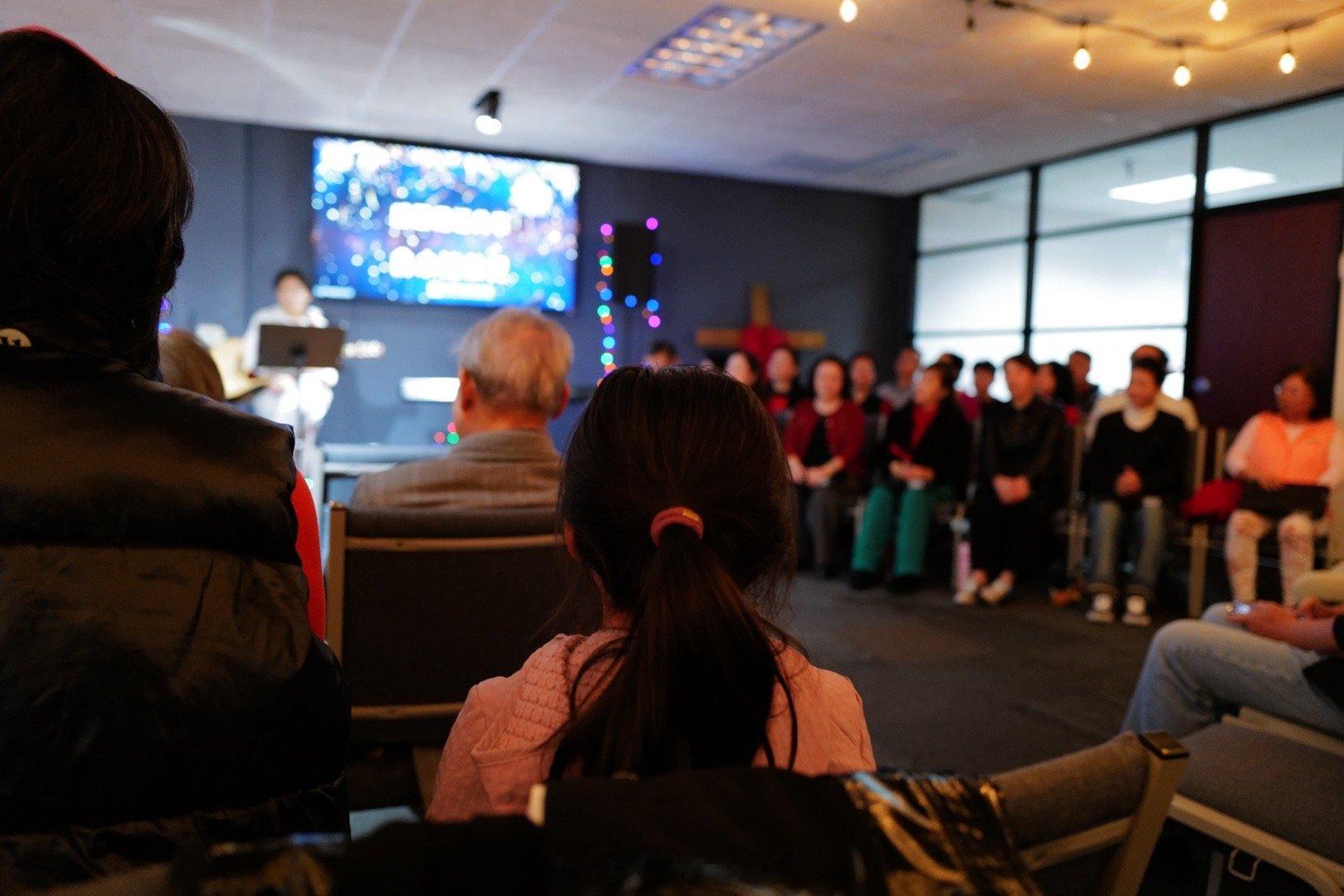 送别2025的最后几个小时。 美国·纽波特比奇