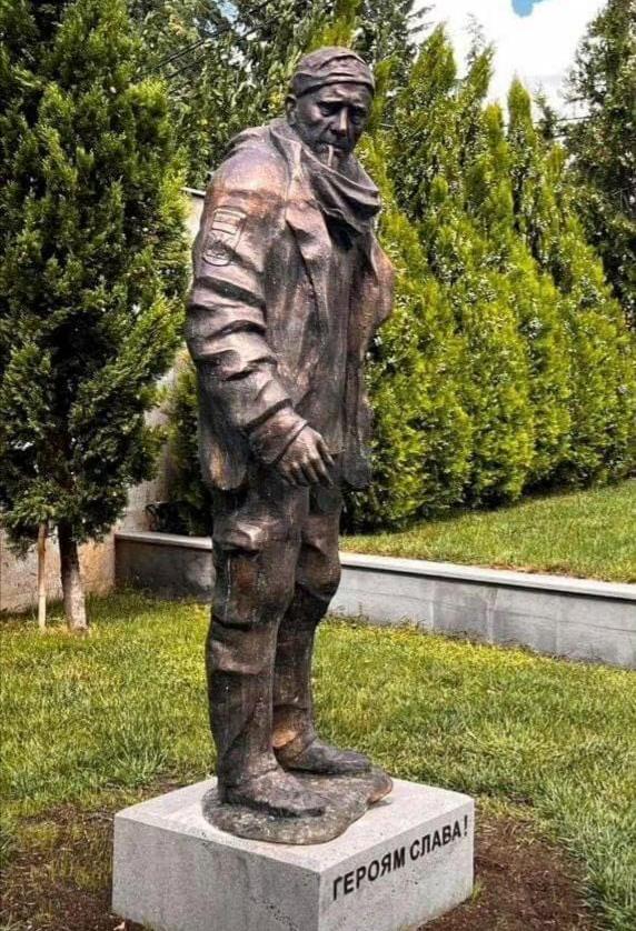 乌克兰英雄亚历山大·马齐耶夫斯基纪念碑在格鲁吉亚首都第比利斯落成，马齐耶夫斯基被