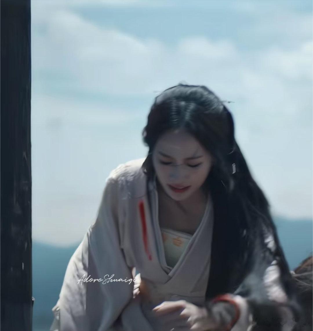 范帅琦最仙的衣服耍最狠的剑百花杀范帅琦挽起长发换上女装，妥妥宗门大师姐气质！码头