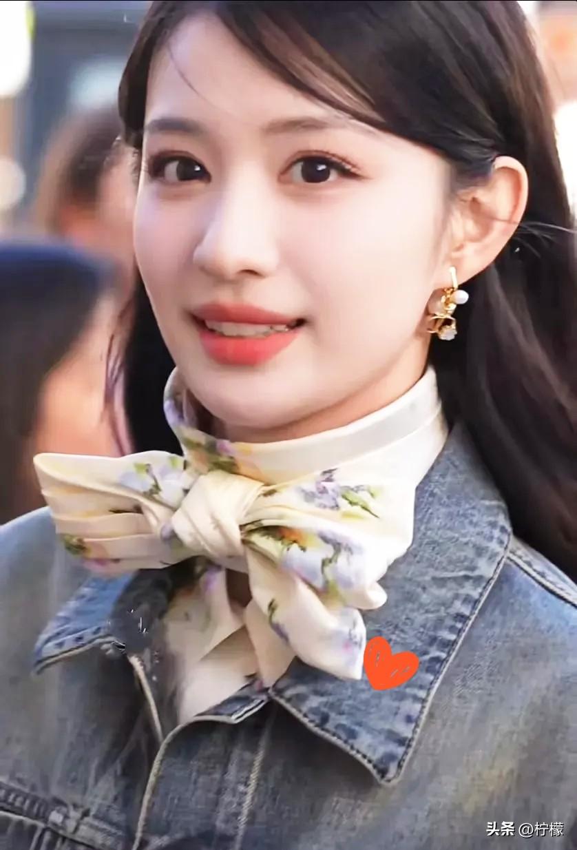 我终于理解王楚然为什么不结婚。
 
不是说婚姻不好，只是看着她在镜头前谈起感情时