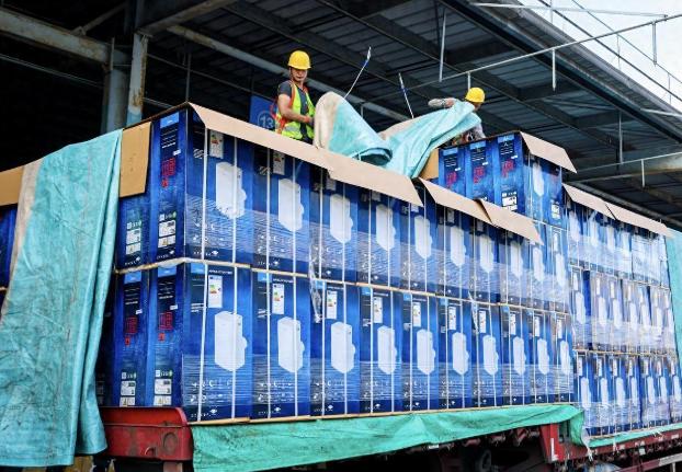 热到扛不住了！44℃高温逼法国紧急下单3万台空调，中国工厂3天半就搞完2万台。