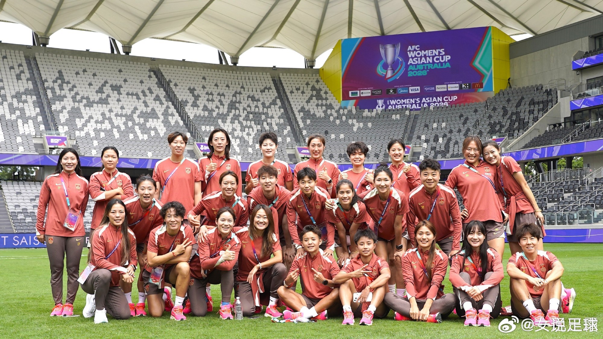 王霜、吴海燕、陈晨首发出战！下午4点，中国女足亚洲杯首战VS孟加拉女足，女足首发