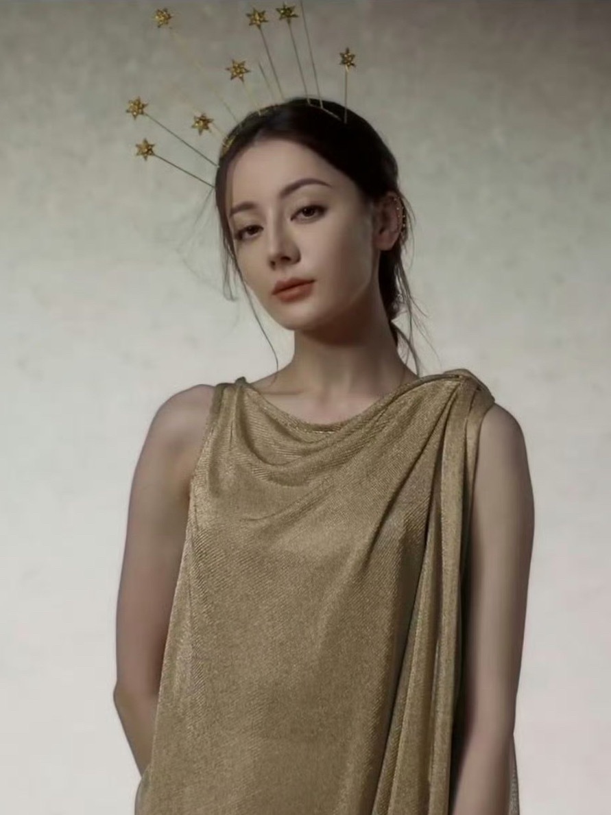 哦 支持迪丽热巴婊翻全世界💅 
