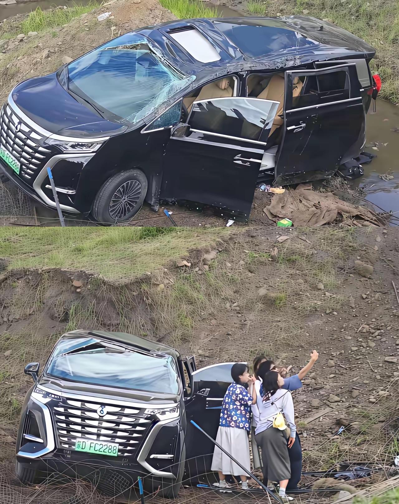 比亚迪腾势d9，从高处翻滚十几米过后，驾乘人员影响不大，先拍照纪念。不得不说比亚