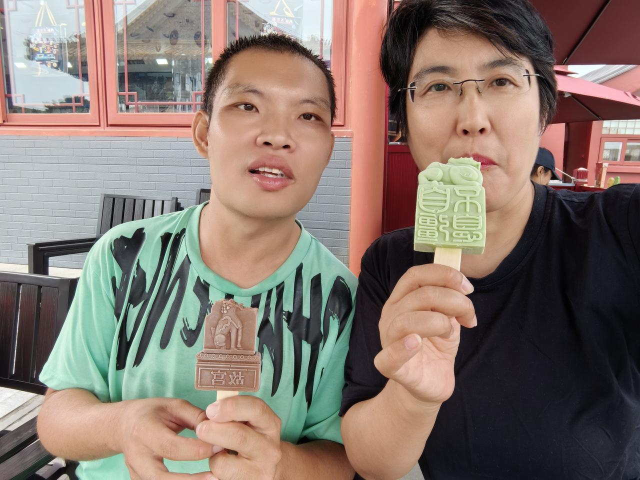 你吃过最便宜的雪糕是多钱?时光如水，总在无声处泛起涟漪。每次路过冷饮店，那声悠长