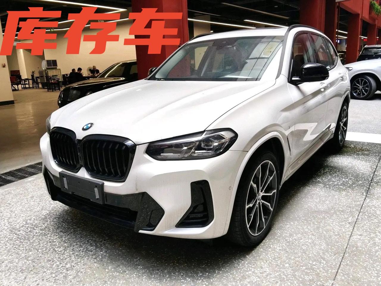 车型：宝马 2023款 X3 xDrive30i 2.0T 领先型 M曜夜套装(