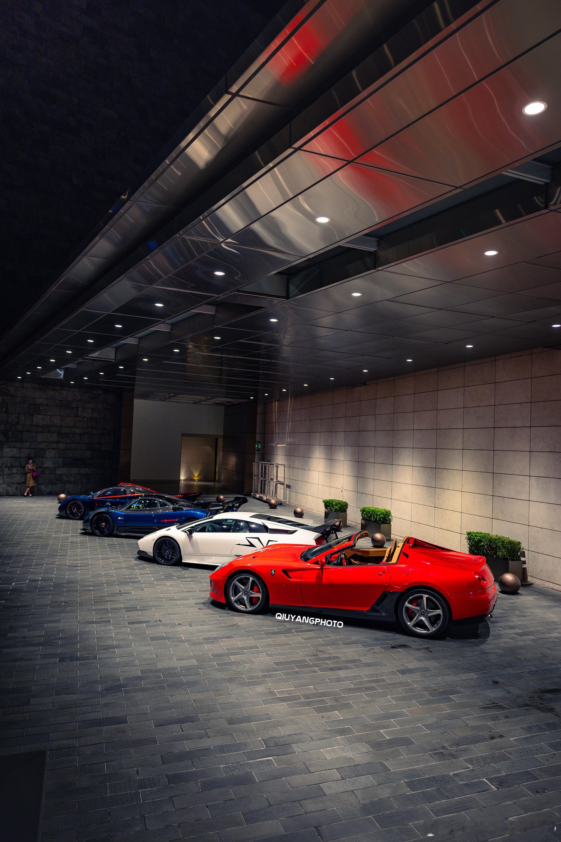 V12 Squadron cars01豪车拍全民拍车 Pagani Huayra