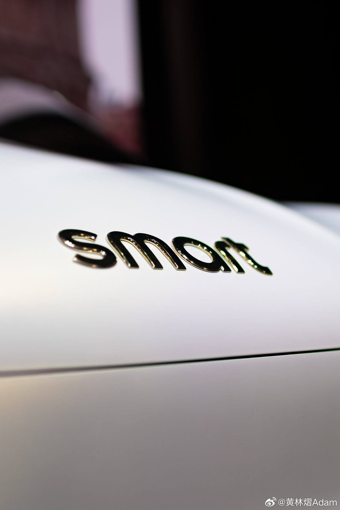 smart精灵2号概念车在罗马进行欧洲首秀，公布了内饰概念和ECA架构，来看看亮